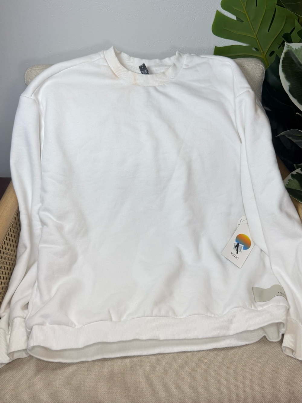 NWT Vuori Restore Oversized Crew Size medium